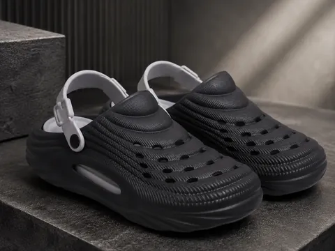 Slideez Article 310 — Sport Clog · Back Strap, Black/Grey