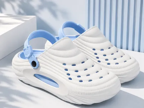 Slideez Article 310 — Sport Clog · Back Strap, White/Sky
